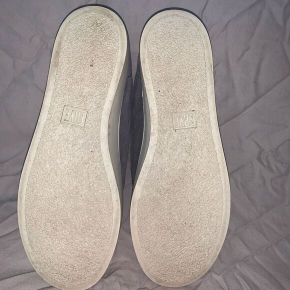 Frye Women’s Size 8 Lena Gray Suede Slip On Fashion Sneakers Front Zip Up - Picture 7 of 8